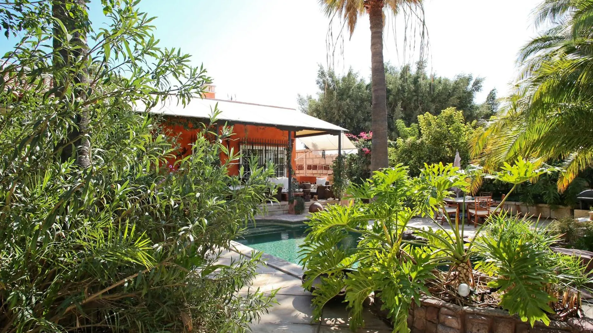 Lujosa Villa Con Piscina Privada Y Precioso Jardin Chayofa