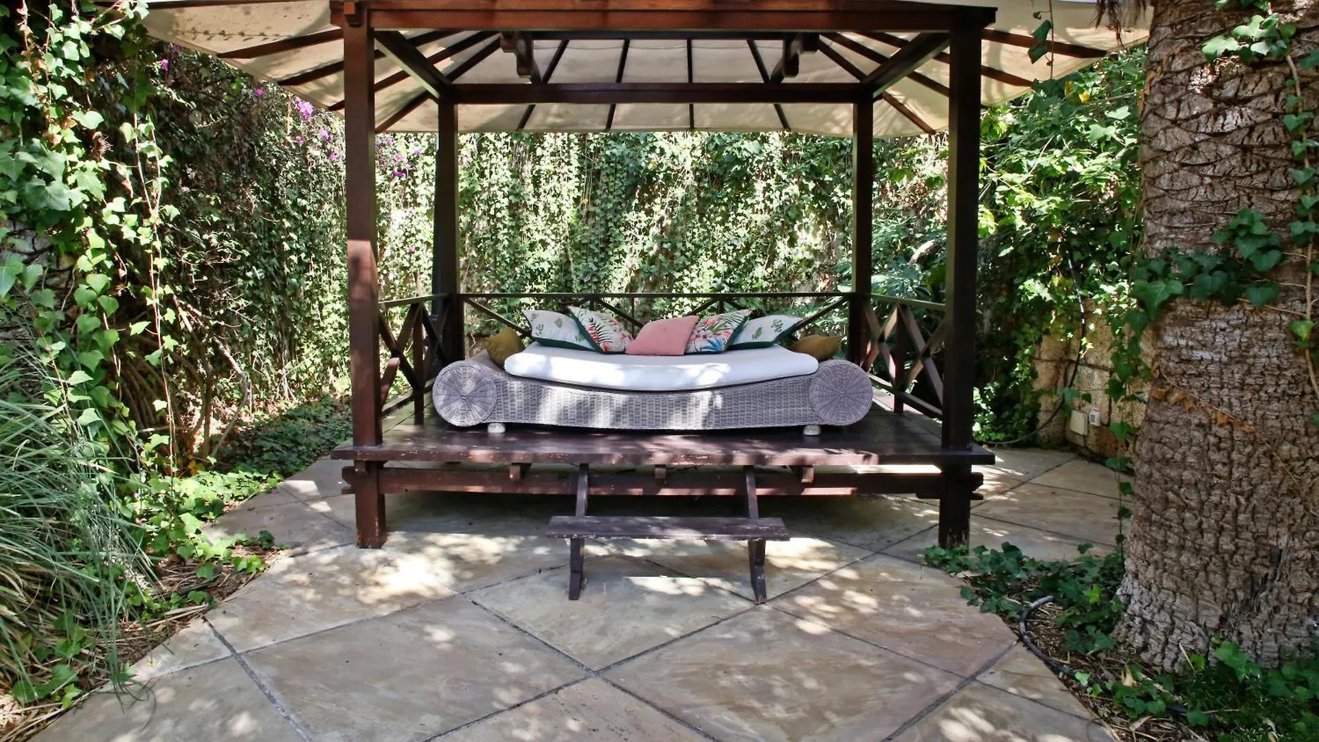 Lujosa Villa Con Piscina Privada Y Precioso Jardin Chayofa