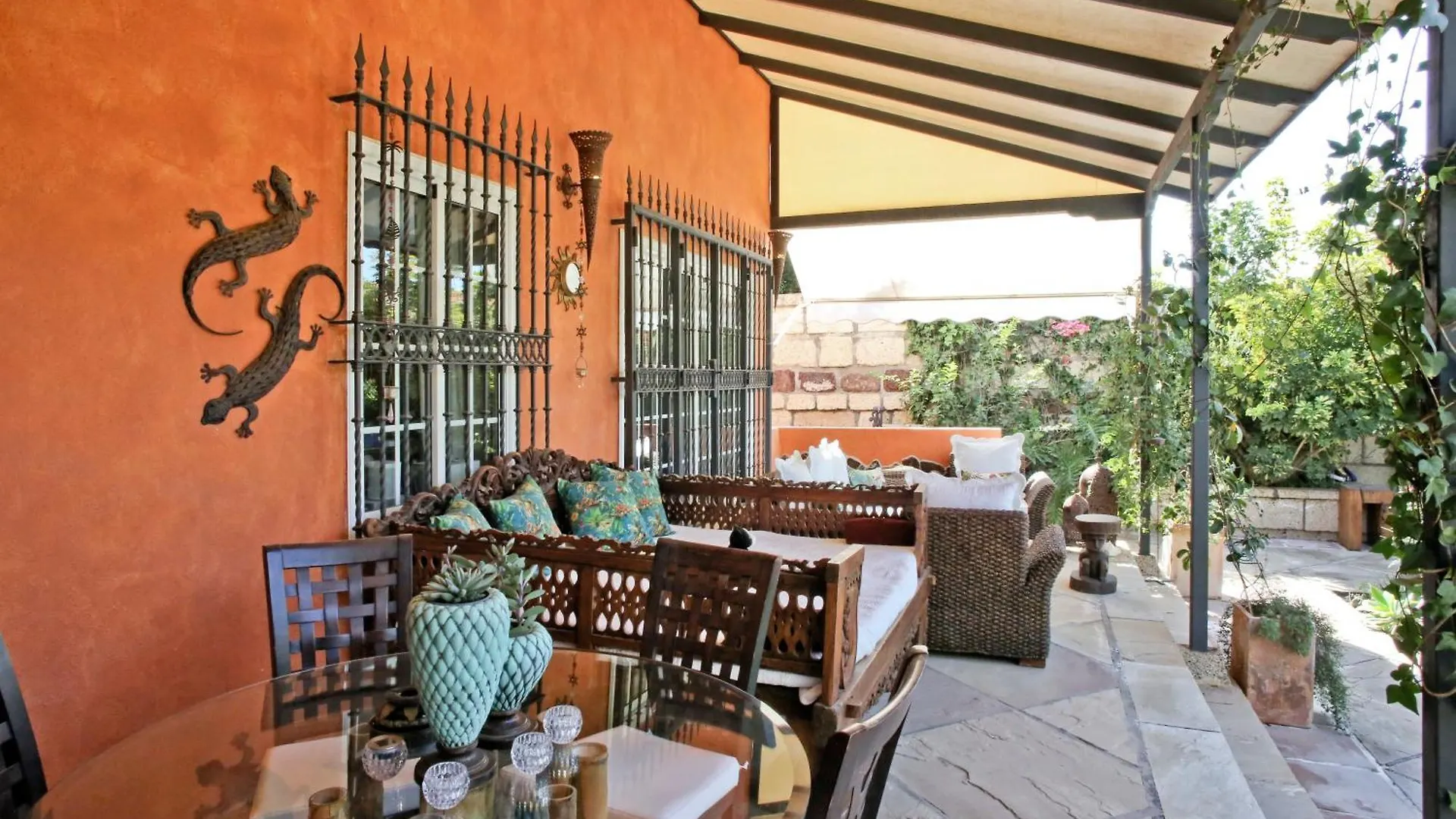 Lujosa Villa Con Piscina Privada Y Precioso Jardin Chayofa